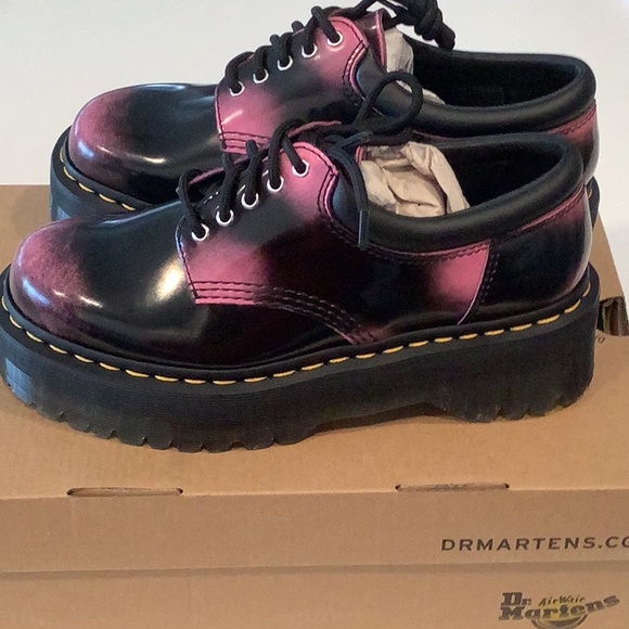 DR. MARTENS BLACK AND PINK ARCADIA - Picture 4 of 11